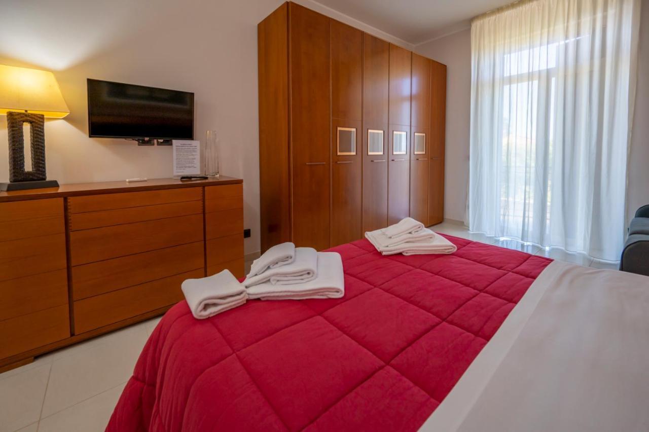 Villa Floyd Charming Rooms B&B Pachino Luaran gambar