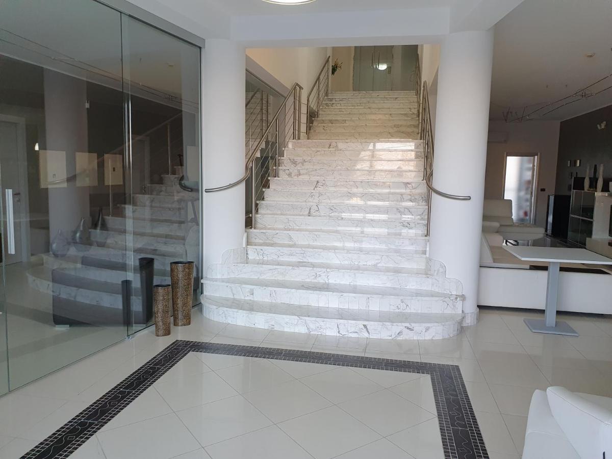 Villa Floyd Charming Rooms B&B Pachino Luaran gambar